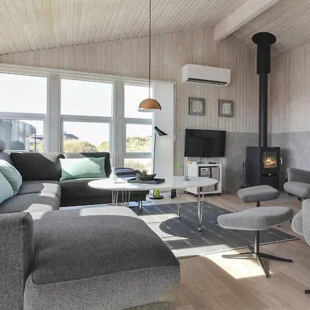 Laghmund - 250m From The Sea By Interhome